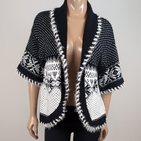 Anna Bella Fuzzy Open Cardigan Sweater Short Sleeve Shrug Fringe Winter Nordic - Picture 10 of 10